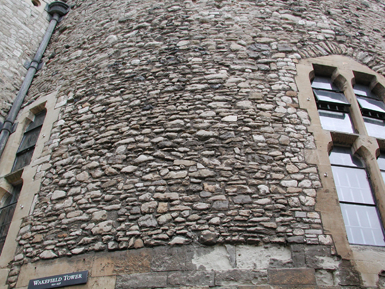 Tower of London Rocks.jpg 546.8K